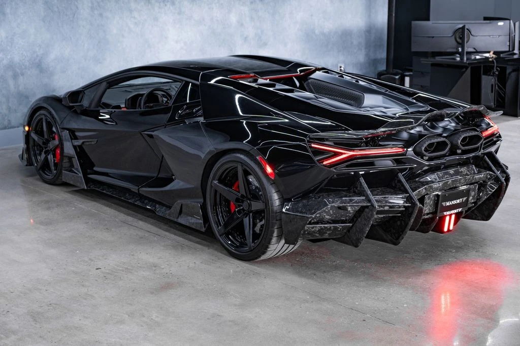 2024 Lamborghini Revuelto - Image 24 of 31