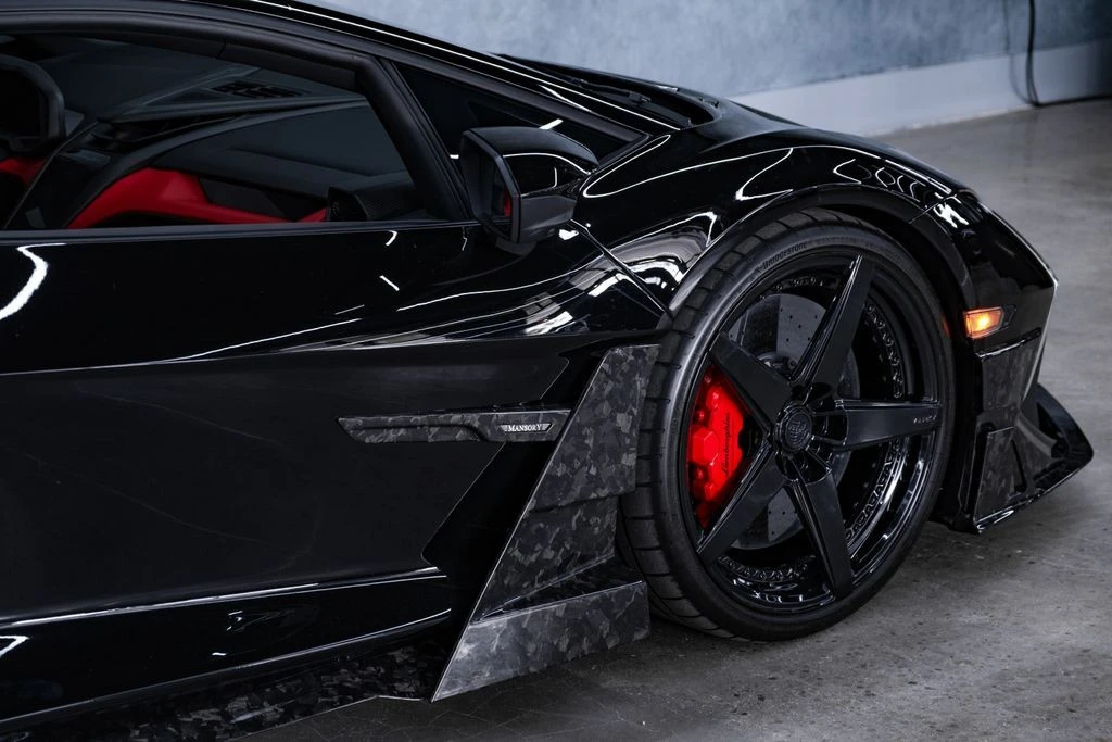 2024 Lamborghini Revuelto - Image 11 of 31