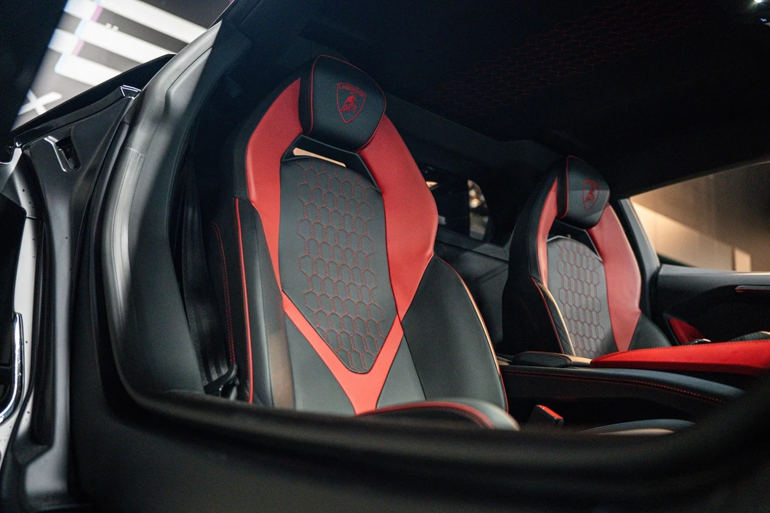 2024 Lamborghini Revuelto - Image 12 of 25