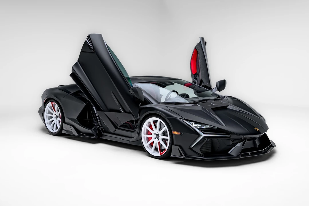 2024 Lamborghini Revuelto - Image 10 of 31