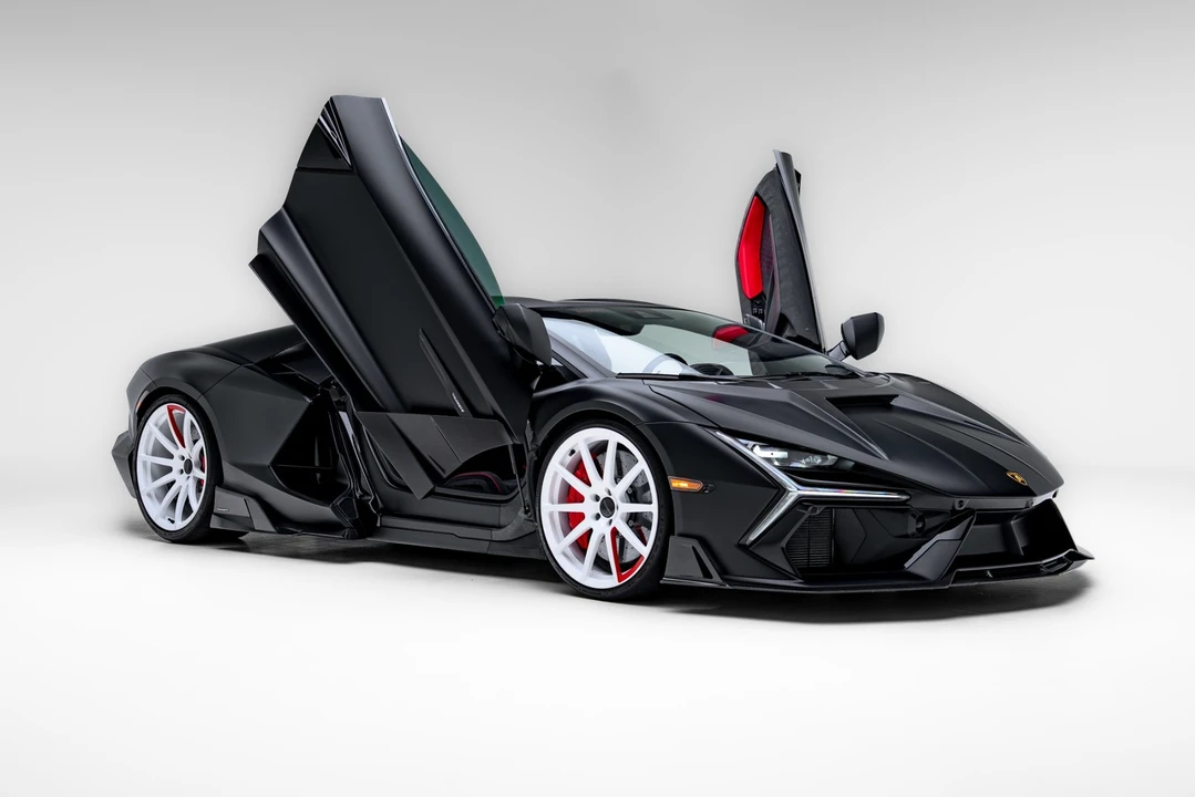 2024 Lamborghini Revuelto - Image 11 of 31