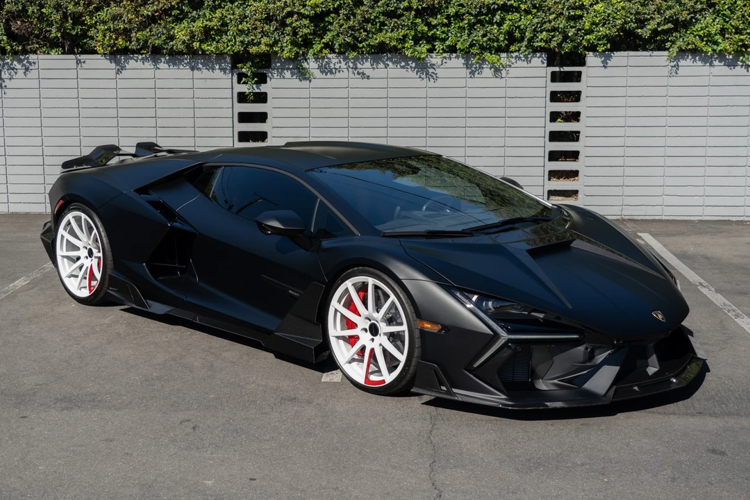 2024 Lamborghini Revuelto - Image 15 of 21