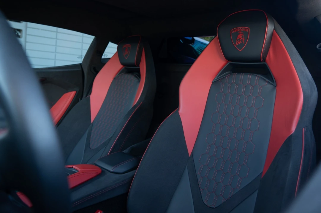 2024 Lamborghini Revuelto - Image 6 of 21