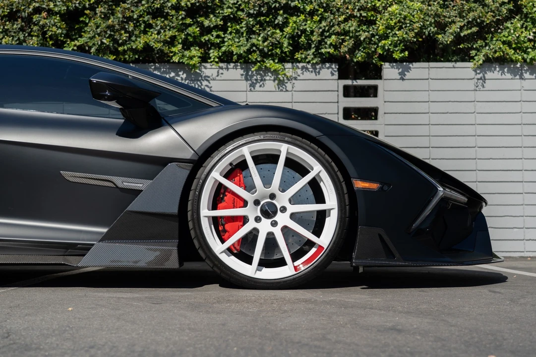 2024 Lamborghini Revuelto - Image 11 of 21
