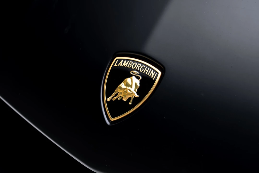 2024 Lamborghini Revuelto - Image 25 of 31
