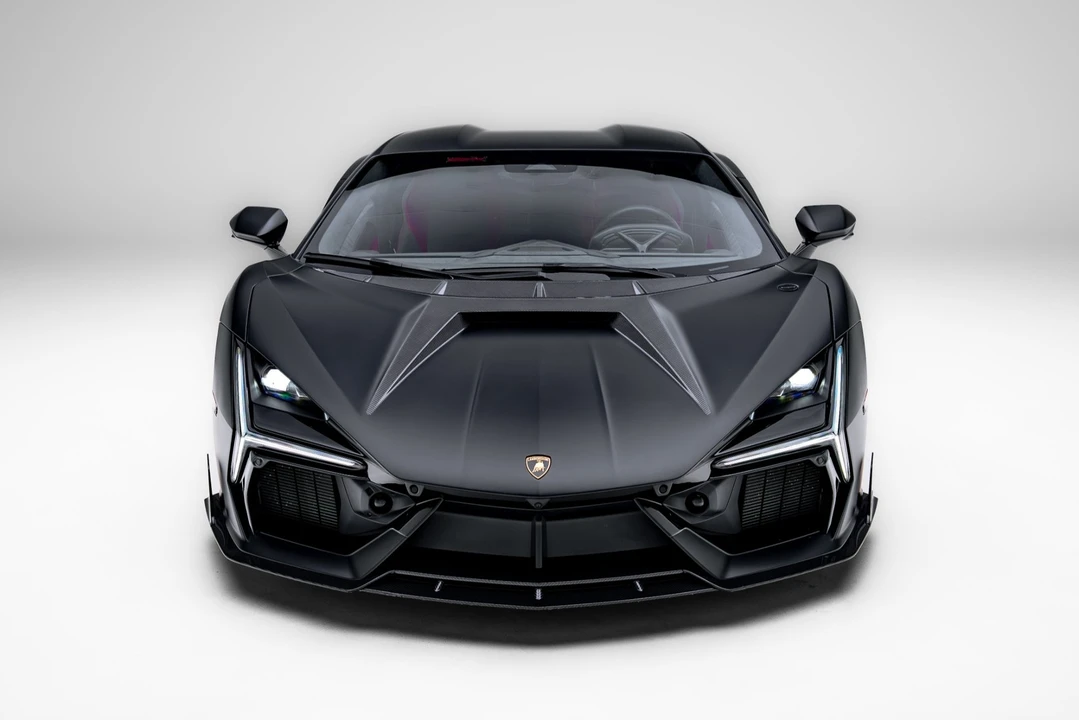2024 Lamborghini Revuelto - Image 14 of 31