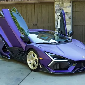 2024 Lamborghini Revuelto