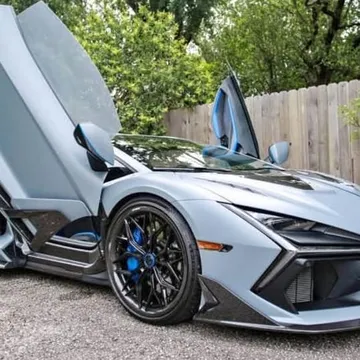 2024 Lamborghini Revuelto Base
