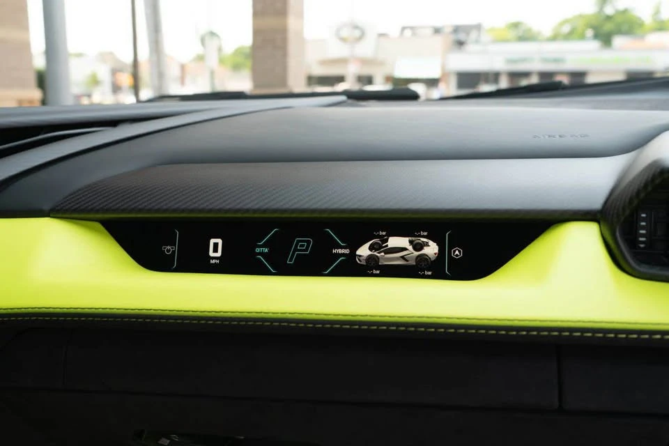 2024 Lamborghini Revuelto - Image 15 of 16