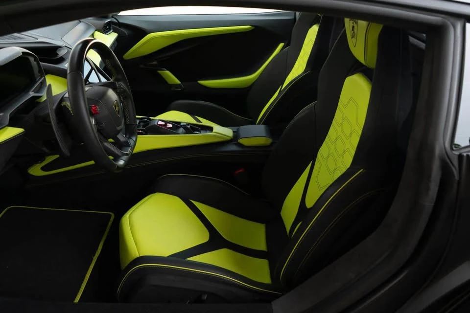 2024 Lamborghini Revuelto - Image 7 of 16