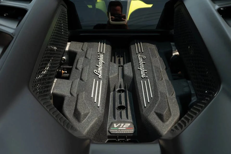 2024 Lamborghini Revuelto - Image 16 of 16