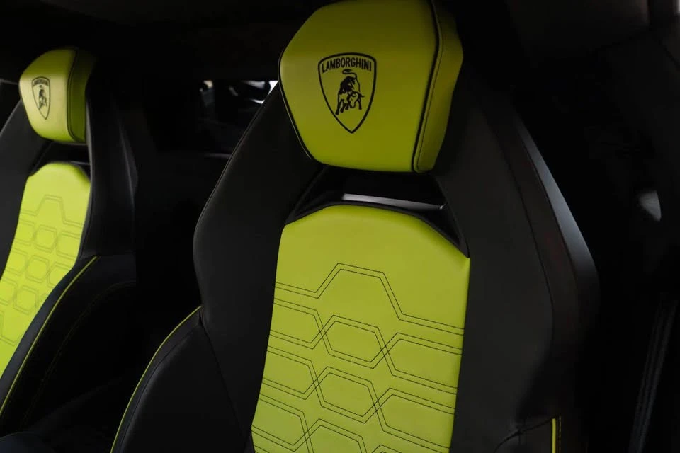 2024 Lamborghini Revuelto - Image 9 of 16