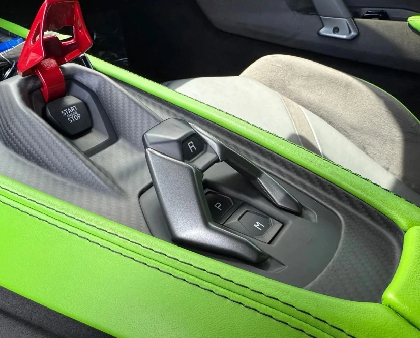 2024 Lamborghini Revuelto - Image 9 of 10