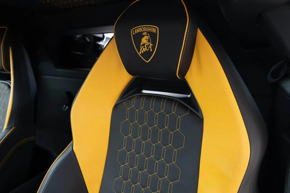 2024 Lamborghini Revuelto - Image 8 of 15