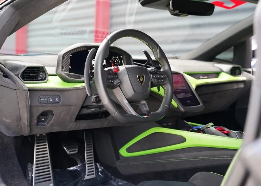 2024 Lamborghini Revuelto - Image 3 of 10