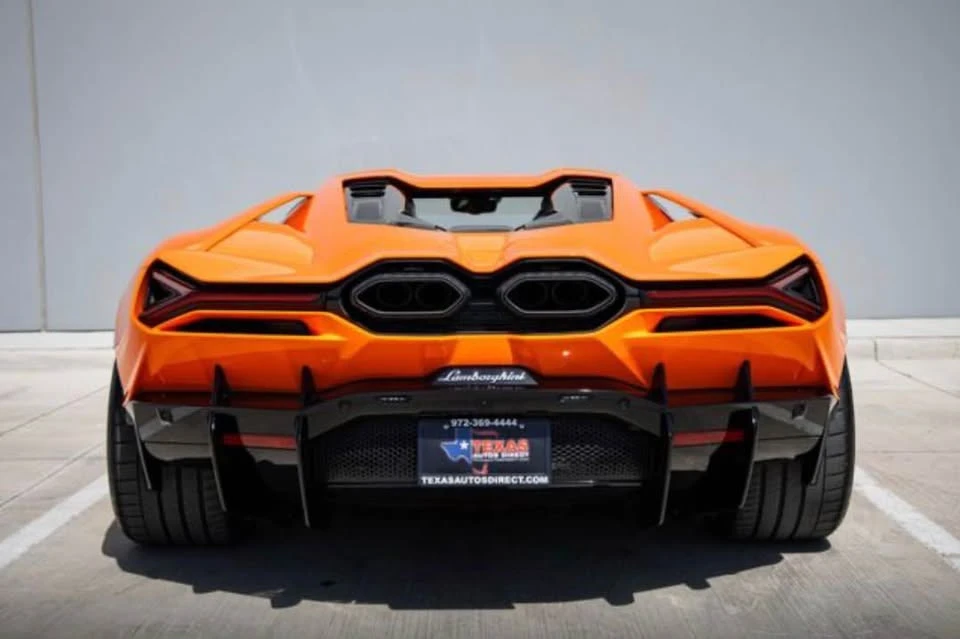 2024 Lamborghini Revuelto - Image 18 of 19