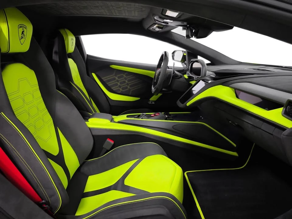 2024 Lamborghini Revuelto - Image 3 of 4