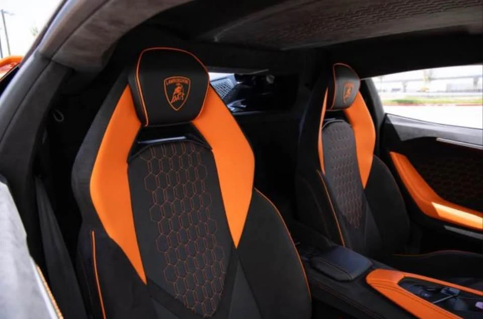 2024 Lamborghini Revuelto - Image 7 of 19