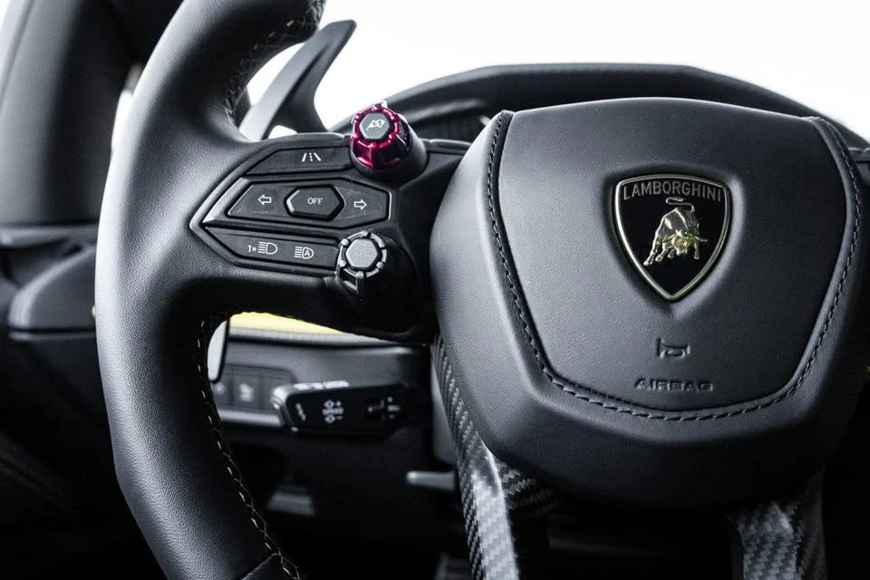 2024 Lamborghini Revuelto - Image 17 of 20