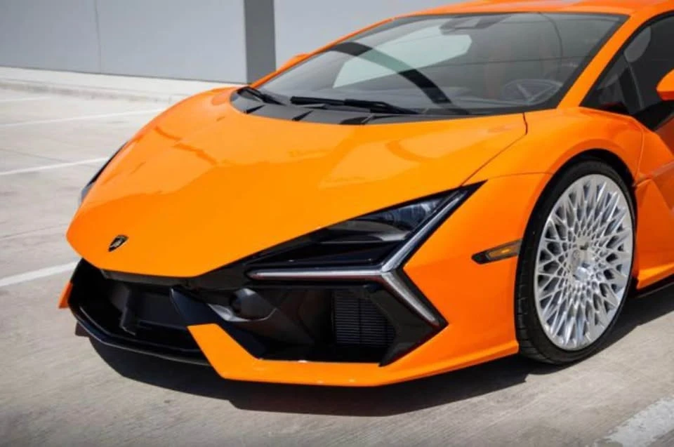 2024 Lamborghini Revuelto - Image 12 of 19