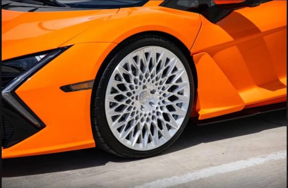 2024 Lamborghini Revuelto - Image 15 of 19