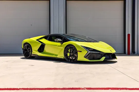 2024 Lamborghini Revuelto