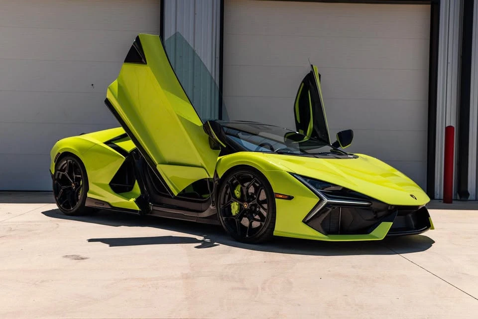 2024 Lamborghini Revuelto - Image 2 of 4