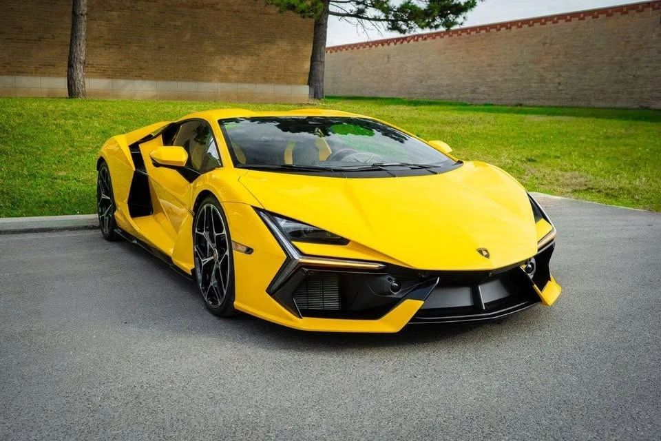 2024 Lamborghini Revuelto - Image 8 of 19