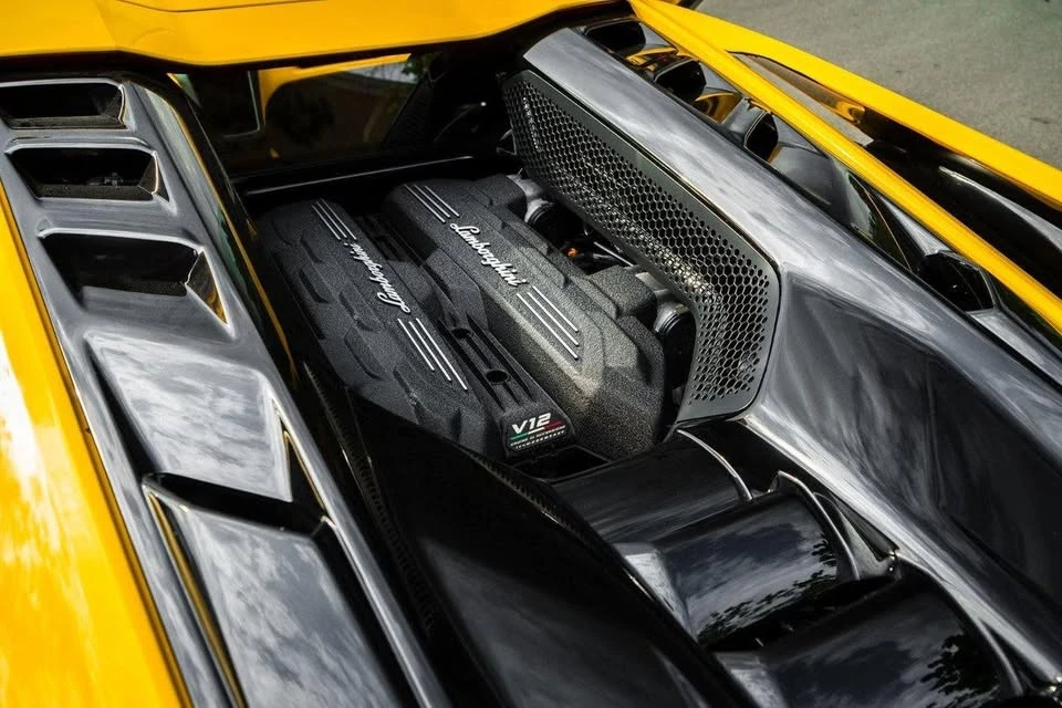 2024 Lamborghini Revuelto - Image 13 of 19