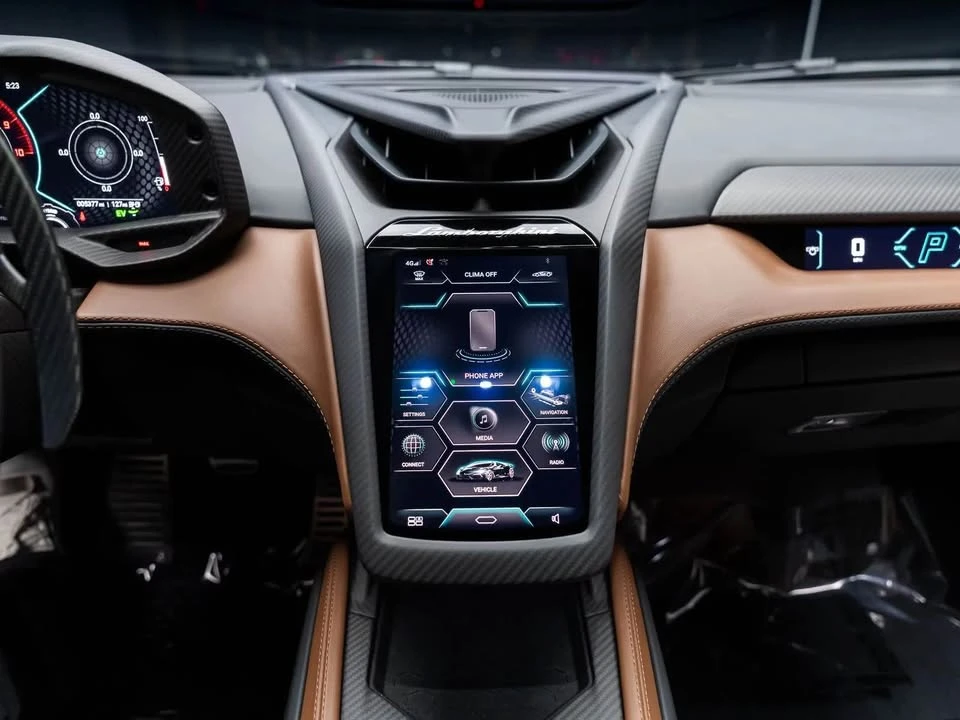 2024 Lamborghini Revuelto - Image 14 of 20