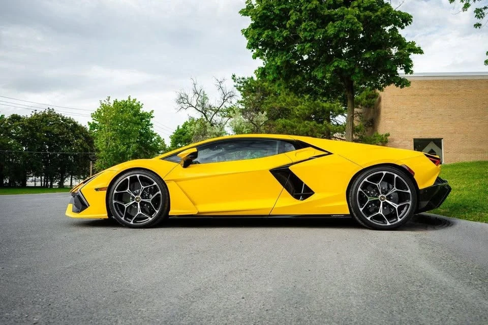 2024 Lamborghini Revuelto - Image 10 of 19