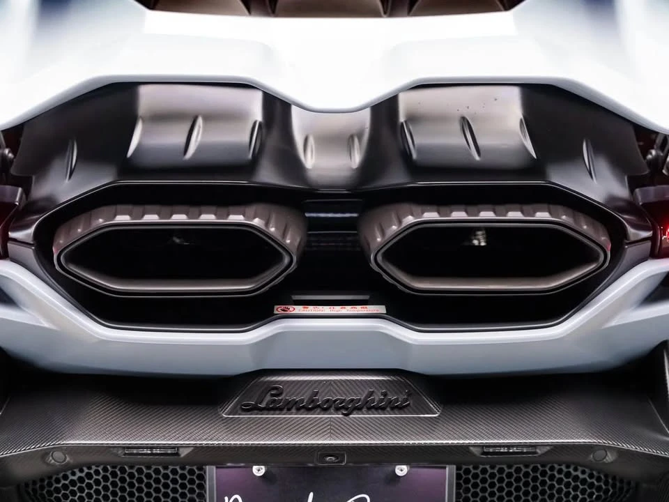 2024 Lamborghini Revuelto - Image 7 of 20