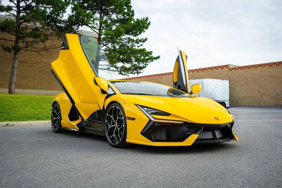 2024 Lamborghini Revuelto - Image 2 of 19