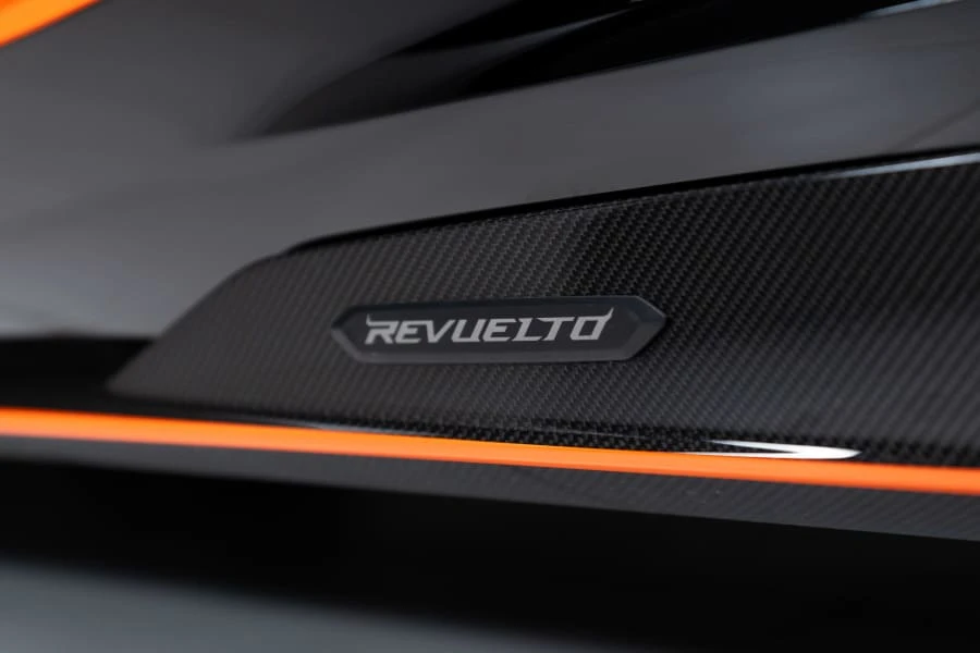 2024 Lamborghini Revuelto - Image 20 of 31