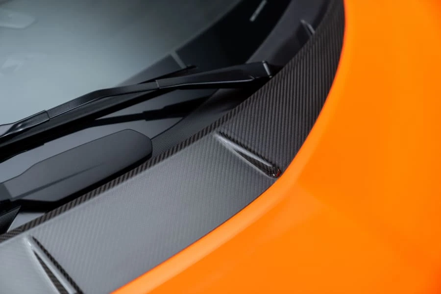 2024 Lamborghini Revuelto - Image 19 of 31