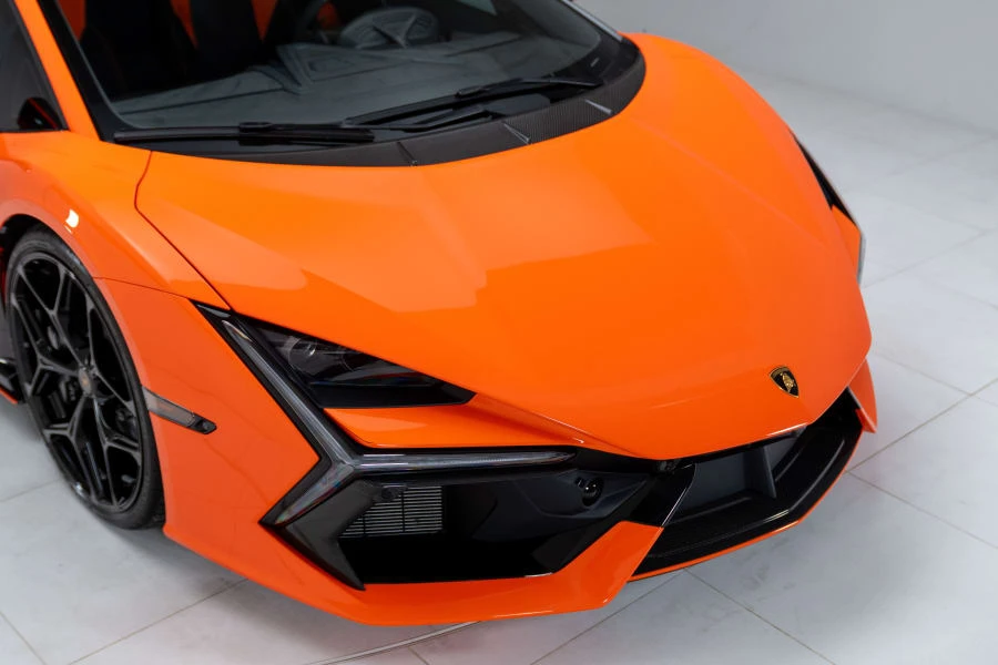 2024 Lamborghini Revuelto - Image 9 of 31