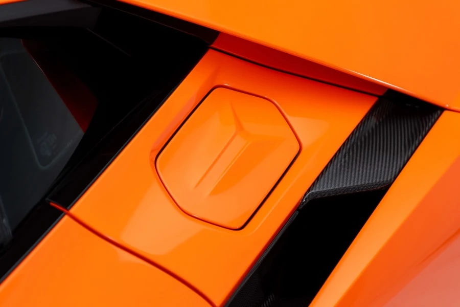 2024 Lamborghini Revuelto - Image 13 of 31