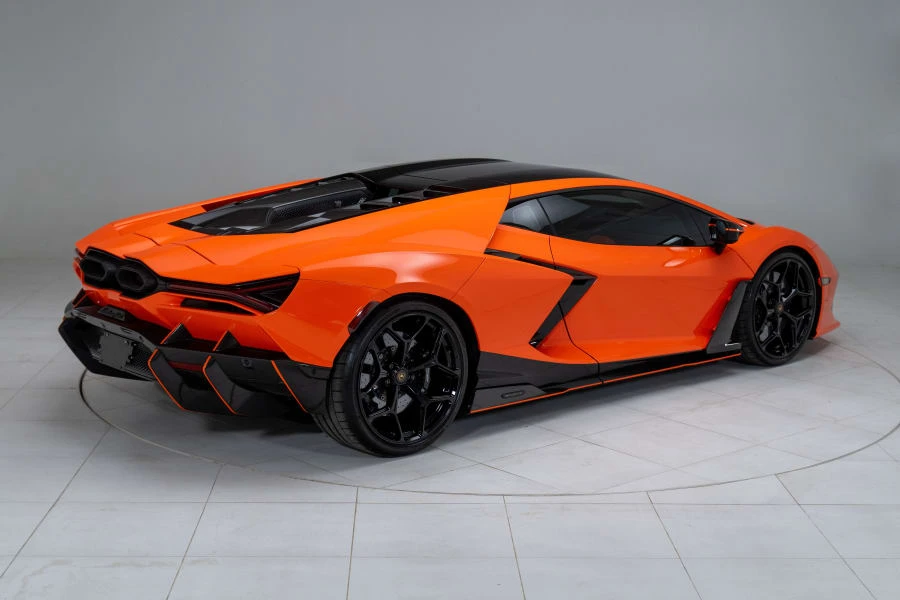 2024 Lamborghini Revuelto - Image 3 of 31