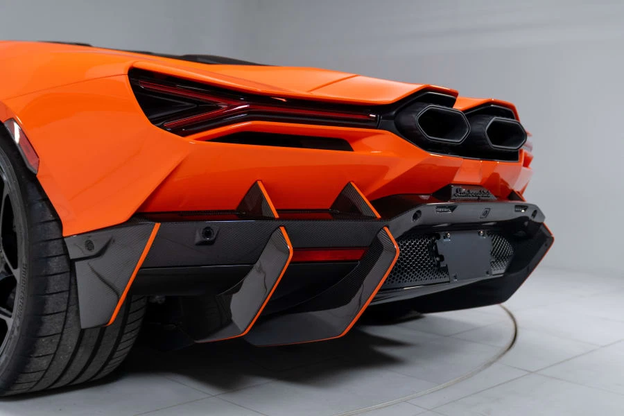 2024 Lamborghini Revuelto - Image 31 of 31