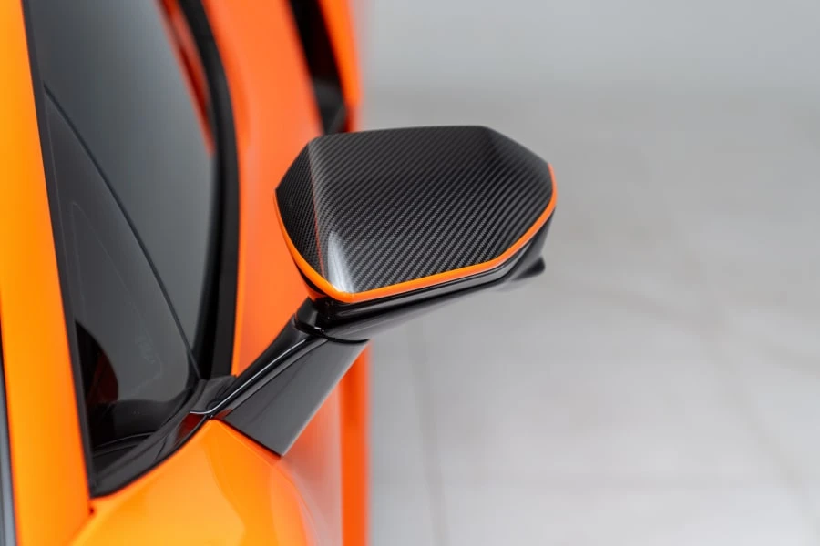 2024 Lamborghini Revuelto - Image 14 of 31