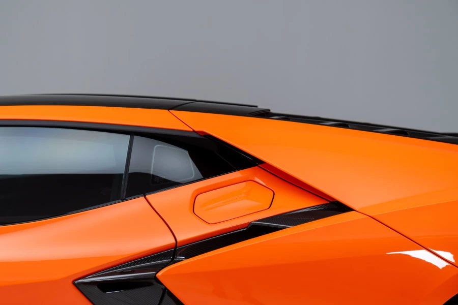 2024 Lamborghini Revuelto - Image 10 of 31