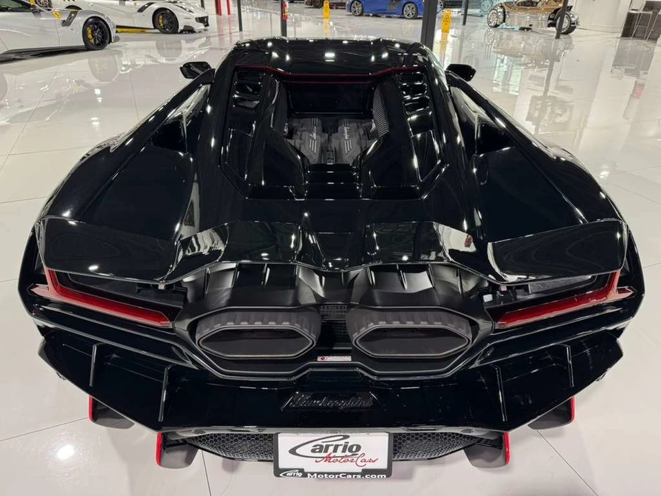 2024 Lamborghini Revuelto - Image 6 of 31