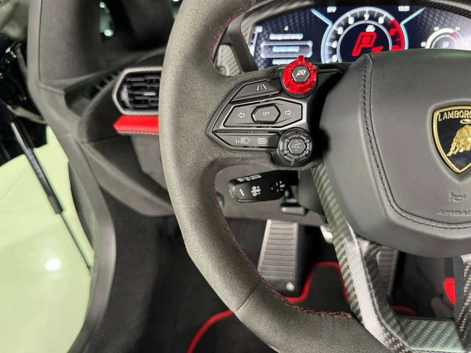 2024 Lamborghini Revuelto - Image 23 of 31