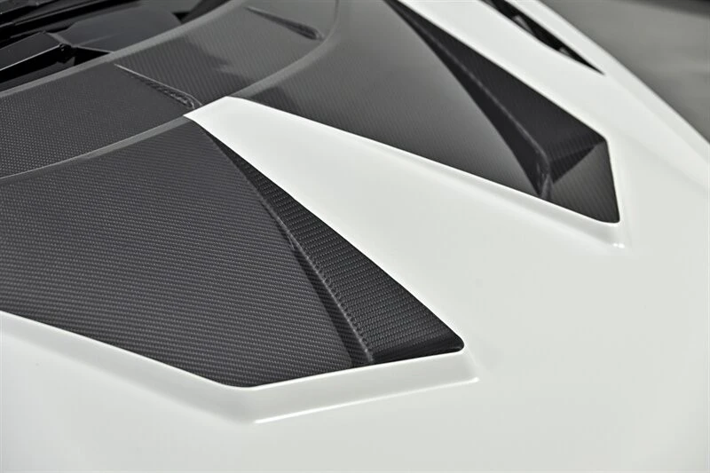 2024 Lamborghini Revuelto - Image 12 of 31