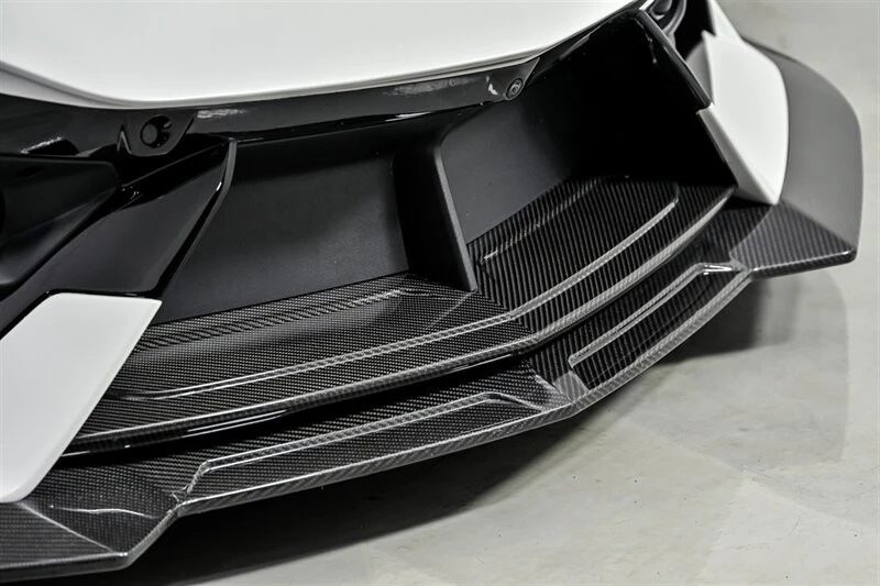 2024 Lamborghini Revuelto - Image 8 of 31