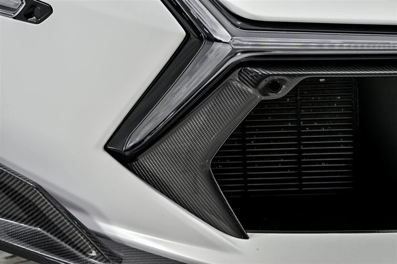 2024 Lamborghini Revuelto - Image 6 of 31