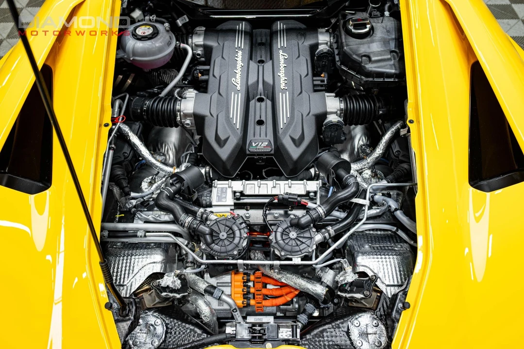 2024 Lamborghini Revuelto - Image 10 of 15