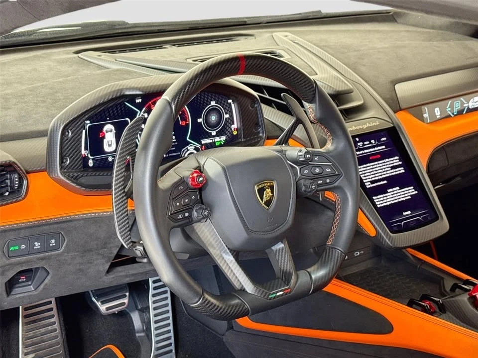 2024 Lamborghini Revuelto - Image 15 of 20