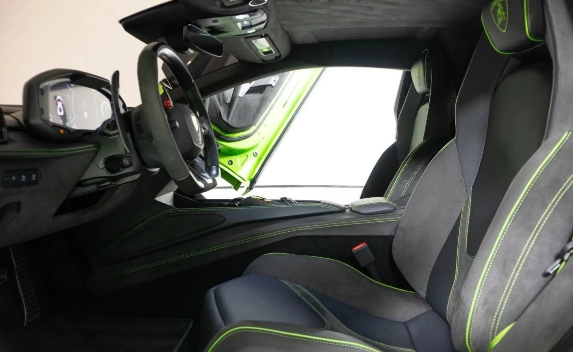 2024 Lamborghini Revuelto - Image 6 of 8