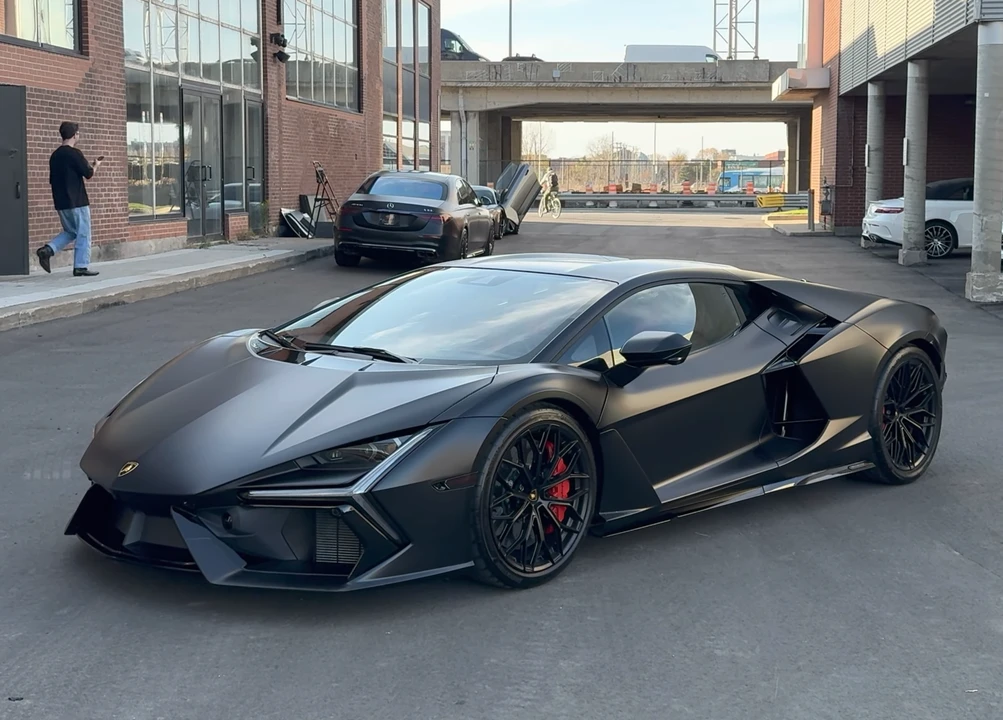 2024 Lamborghini Revuelto - Image 6 of 31